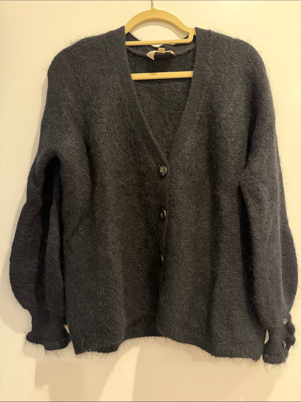 Sezane Black V‑Neck Button Cardigan